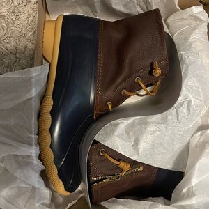 Brand new Navy Sperry rain boots